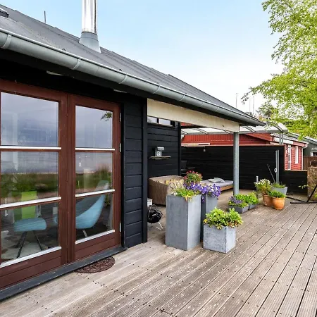 Semesterbostad Holiday Tubbi - 10m From The Sea In Se Jutland *