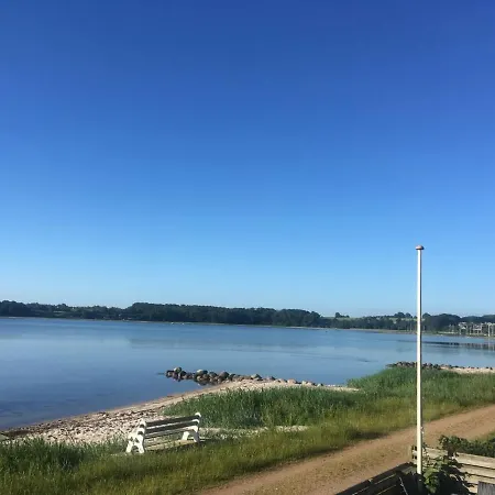 Holiday Tubbi - 10m From The Sea In Se Jutland Semesterbostad *