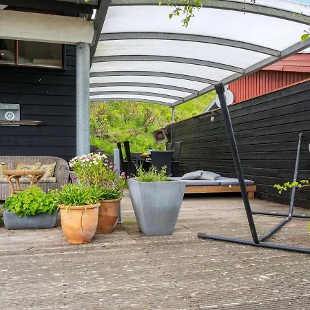 Semesterbostad Holiday Tubbi - 10m From The Sea In Se Jutland *